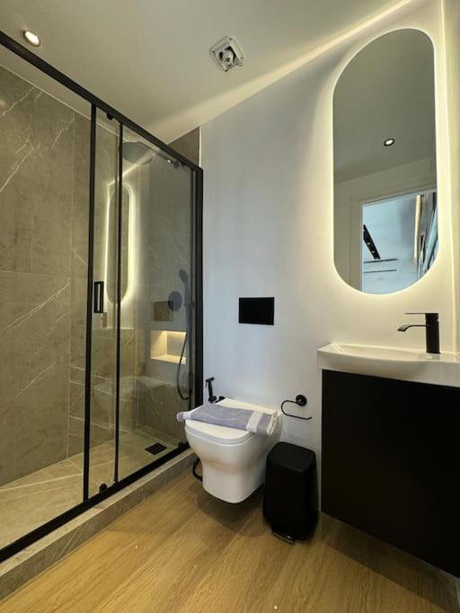 Bluemotion - Centralsuite 6Β Piraeus Bagian luar foto