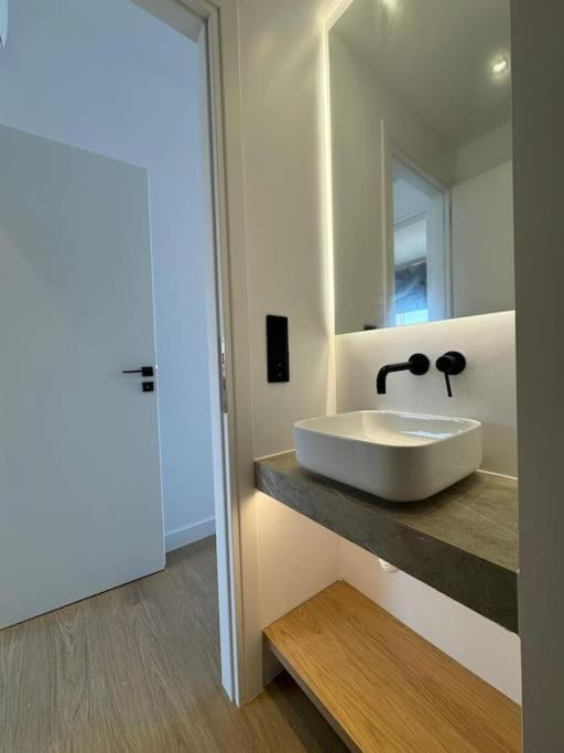 Bluemotion - Centralsuite 6Β Piraeus Bagian luar foto