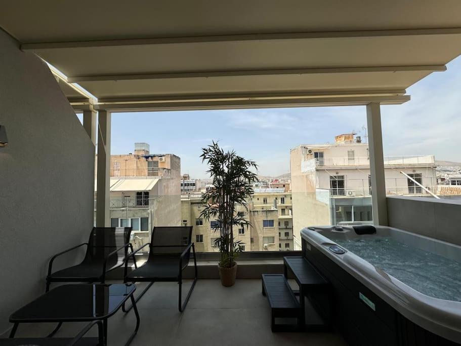 Bluemotion - Centralsuite 6Β Piraeus Bagian luar foto